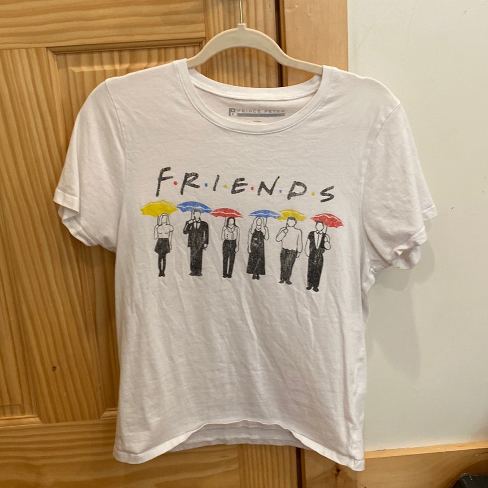 FRIENDS T-shirt, lightly worn,